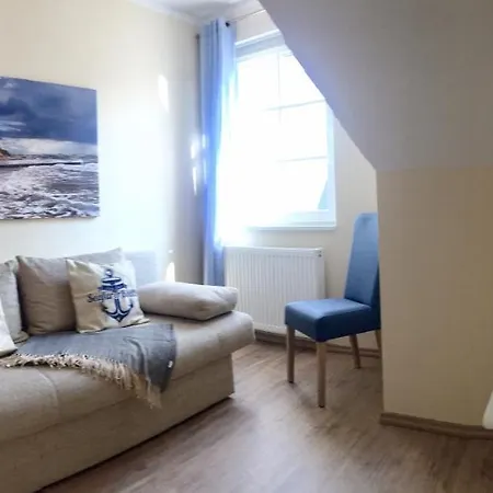 Holiday home Haus Gluecksanker Wustrow (Fischland)